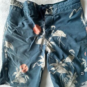 Billabong Flamingo Board Shorts size 25